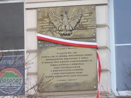 W Opolu okolicznościową tablicą upamiętniono ofiary UB