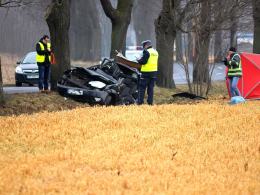 Tragiczny wypadek w Krępnej, nie żyje 44-letni pasażer