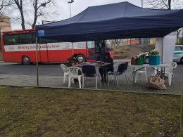 Studenci oddają krew na Dzień Kobiet