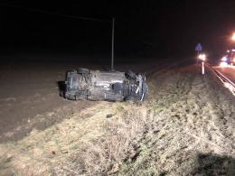 BMW dachowało w Mochowie pod Głogówkiem, jedna osoba nie żyje