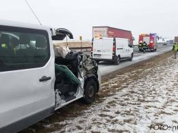 Wypadek na autostradzie A4. W akcji śmigłowiec LPR