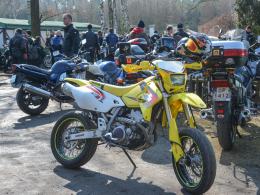 Setki motocyklistów witało dziś wiosnę