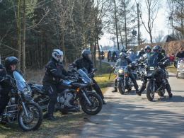 Setki motocyklistów witało dziś wiosnę
