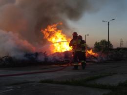 Kłęby dymu nieopodal ulicy Wschodniej, głupi wybryk?