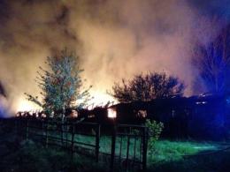 15 zastępów straży walczyło z pożarem stodoły w Krzywiczynach