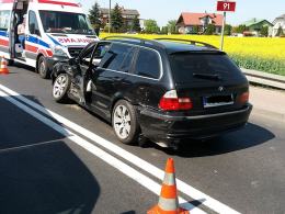 Wypadek w Rudnikach, 4 osoby ranne, w tym dwójka dzieci
