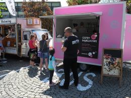 Food Trucki zawładnęły parkingiem przed amfiteatrem