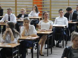 Maturzyści do piór ! Dziś język polski