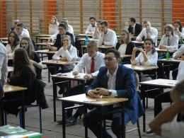 Maturzyści do piór ! Dziś język polski