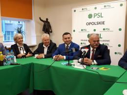 Emeryci zapłacili już swoje podatki. Wraca pomysł PSL