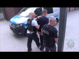 Napadli na salon gier, pracownika obezwładnili gazem