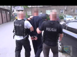 Napadli na salon gier, pracownika obezwładnili gazem
