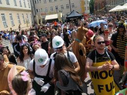 Kolorowy korowód studentów przeszedł przez miasto
