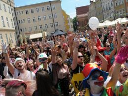 Kolorowy korowód studentów przeszedł przez miasto