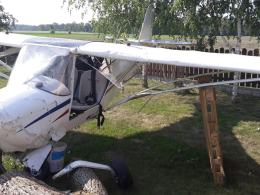 Smarchowice Wielkie: awaryjne lądowanie awionetki na prywatnej posesji