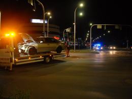 Kierowca wymusił pierwszeństwo na skrzyżowaniu, groźny wypadek koło Błękitnej Wstęgi