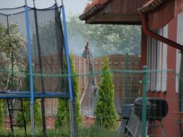 Pożar domu wielorodzinnego w Jełowej. W akcji 14 zastępów straży