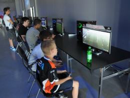 Turniej e-sportowy w Opolu przyciągnął blisko 500 graczy i tłumy kibiców
