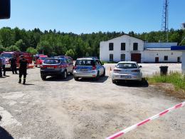 Wyciek chemikaliów w Dąbrowie. Zabezpieczono zbiorniki z nieznaną substancją