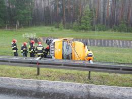 Uwaga kierowcy ! Nitka na wysokości 228km A4 w kierunku Katowic zablokowana