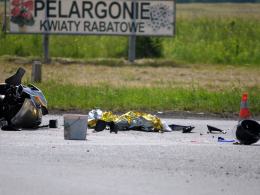 Śmigłowiec LPR wysłany do motorowerzysty rannego w wypadku