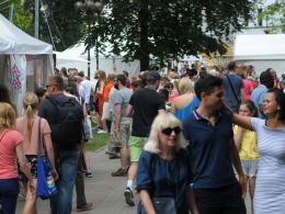 Czy chętnie sięgamy po książki? Trwa III edycja Festiwalu Książki w Opolu