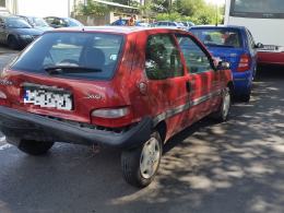 Zderzenie trzech samochodów osobowych i autobusu na Wspólnej