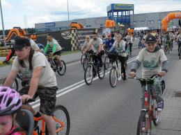 Ponad 400 uczestników pojawiło się na starcie Charytatywnego Rajdu Rowerowego