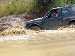 Na poligonie w Winowie trwa Hellowisko, czyli zlot miłośników off-roadu