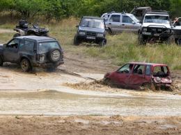 Na poligonie w Winowie trwa Hellowisko, czyli zlot miłośników off-roadu