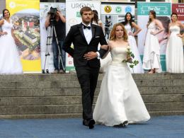 Panny młode w pięknych kreacjach na opolskim rynku, to już 6-ta edycja