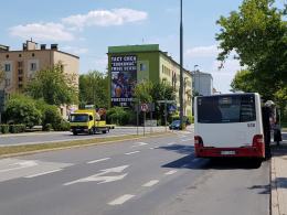 Ostra kampania anty związkom homoseksualnym. Wieszają banery i zapowiadają kontrmanifestację