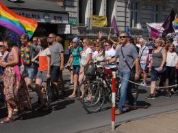 Pierwszy Marsz Równości w Opolu. Nie obeszło się bez kontrmanifestacji