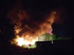 Pożar składowiska śmieci w Dąbrowie Niemodlińskiej. W akcji ponad 30 jednostek straży