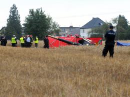 Rozbitym śmigłowcem leciało trzech mężczyzn. Trzeci z nich jest w stanie ciężkim
