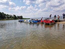 Turyści skarżą się na smród w zatoczkach jeziora dużego w Turawie
