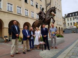 Pięć pomników miejskich w Opolu zostało wyposażonych w kody QR