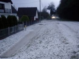 Nad opolszczyzną przeszła bardzo gwałtowna burza z gradem