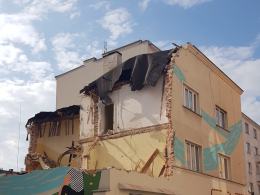 Mural miał przetrwać lata, a zniknął razem z Krakowską 32