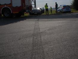 Groźny wypadek koło Zimnic Małych, Cinquecento wyrzucone daleko w pole