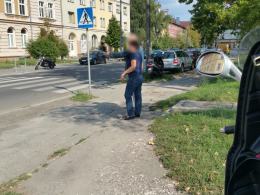 Wypadek z udziałem skutera i rowerzystki