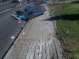 Ścięło tylko lampę oświetleniową