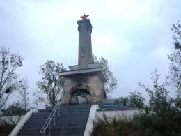 W Mikolinie doszło do próby wysadzenia pomnika