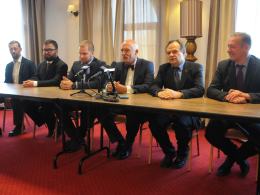 Korwin-Mikke: Idziemy patrzeć im na ręce