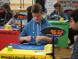 Zawody Speedcubing - przyjdź, zobacz jak robią to najlepsi