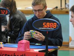Zawody Speedcubing - przyjdź, zobacz jak robią to najlepsi