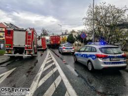Dwie ciężarówki zderzyły się na krajowej 11 w Byczynie