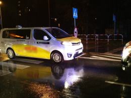 Potrącenie nastolatki na przejściu na Ozimskiej