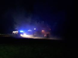 Pożar budynku gospodarczego w Grodźcu. W akcji 9 jednostek straży