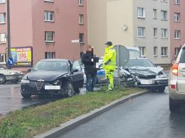 Zderzenie pojazdów na ulicy Armii Krajowej w Opolu